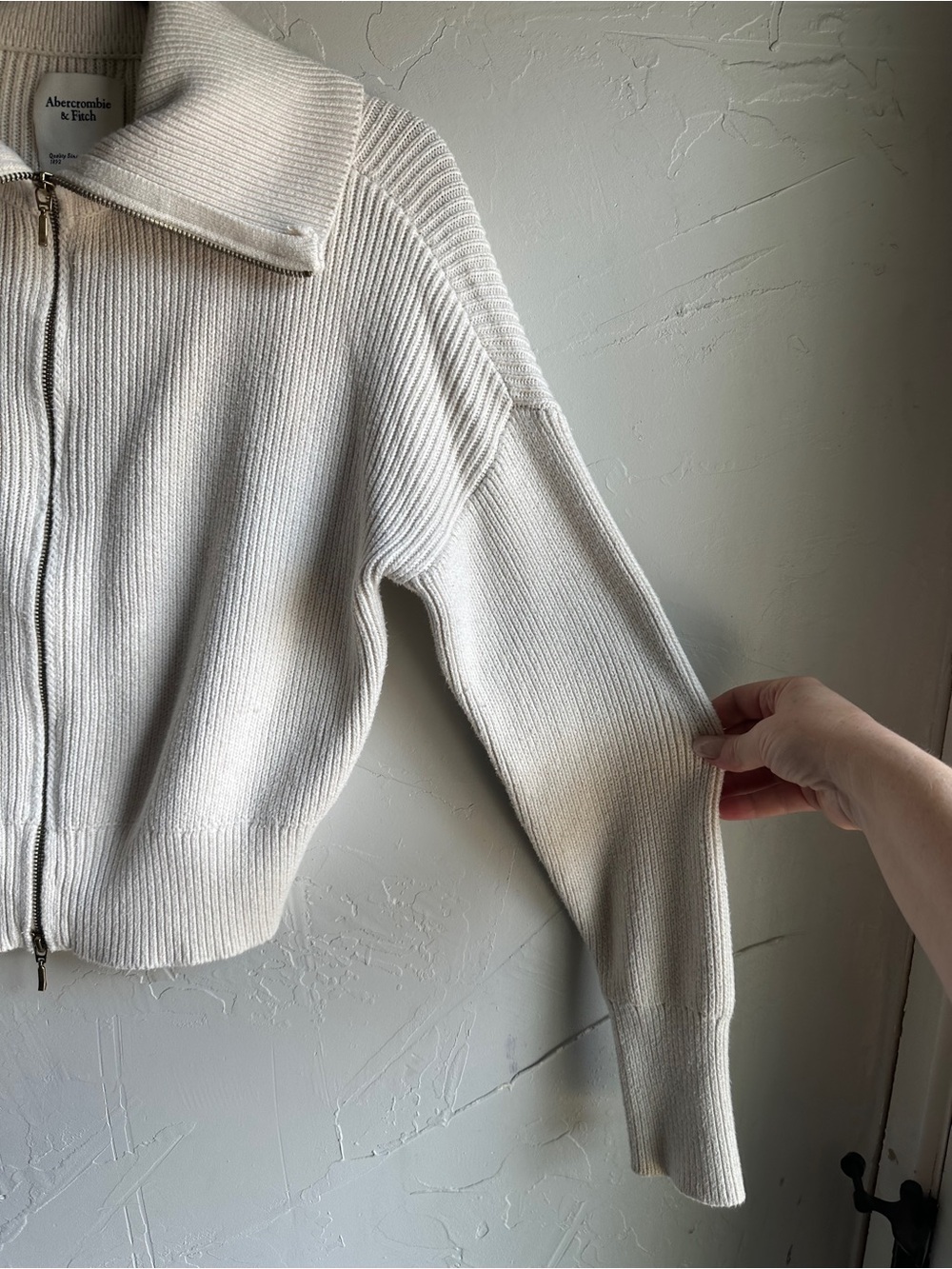 Abercrombie & Fitch Ribbed Zip Up Sweater Cream Cropped Soft Girl Sz S - Picture 5 of 9
